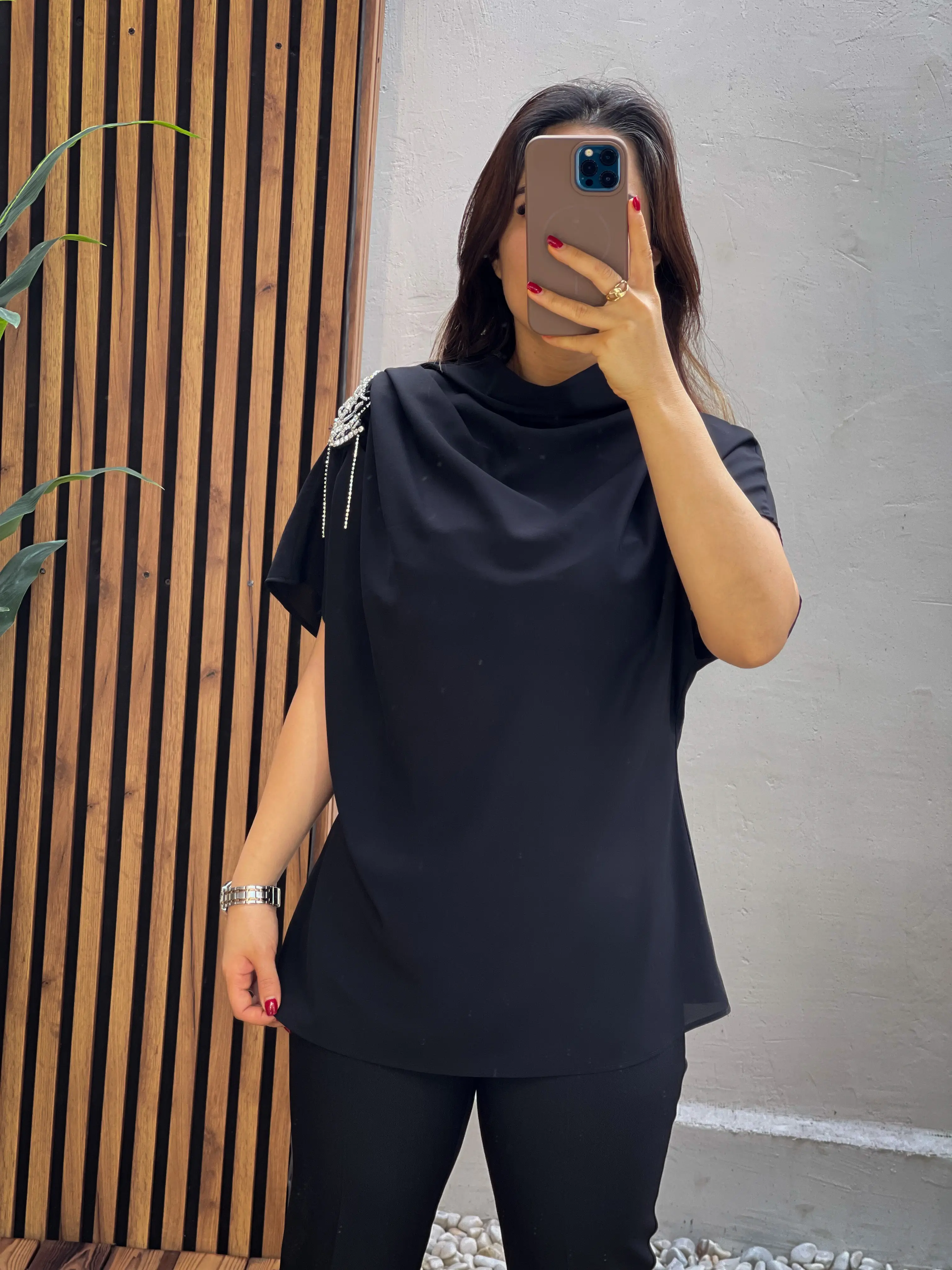 شومیز کرپ ساتن مجلسی ترک تگ گل سرشونه